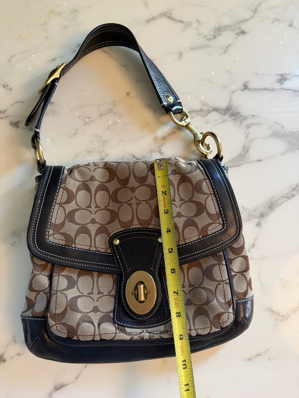 Coach Legacy 10338 Signature Khaki Flap Turnlock Shoulder Bag Striped Lining - Picture 6 of 8